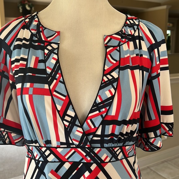 BCBGMAXAZRIA Top Shirt Size Medium M - Picture 2 of 8